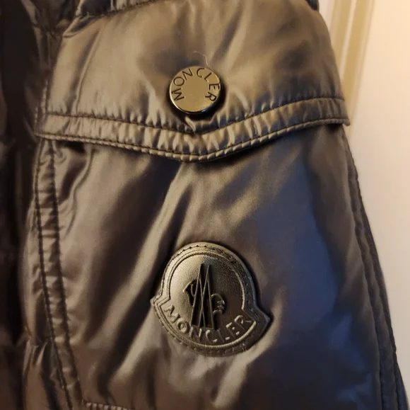 Moncler Black Puffer Jacke